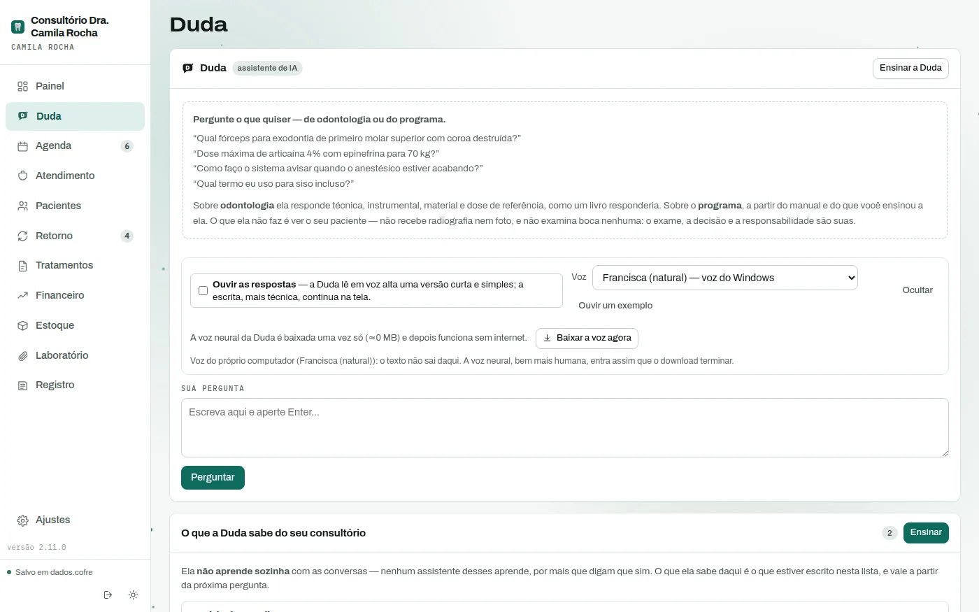 Tela da Duda respondendo quem é o paciente de amanhã às 13:30, com a voz neural escolhida.